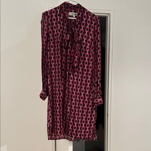 Diane Von Furstenberg Pink and Black Chain-Print Long-Sleeve Dress